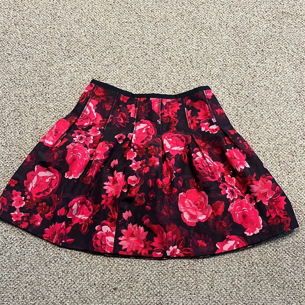 Gap Floral Puffed Skirt Size 10 - Picture 2 of 3